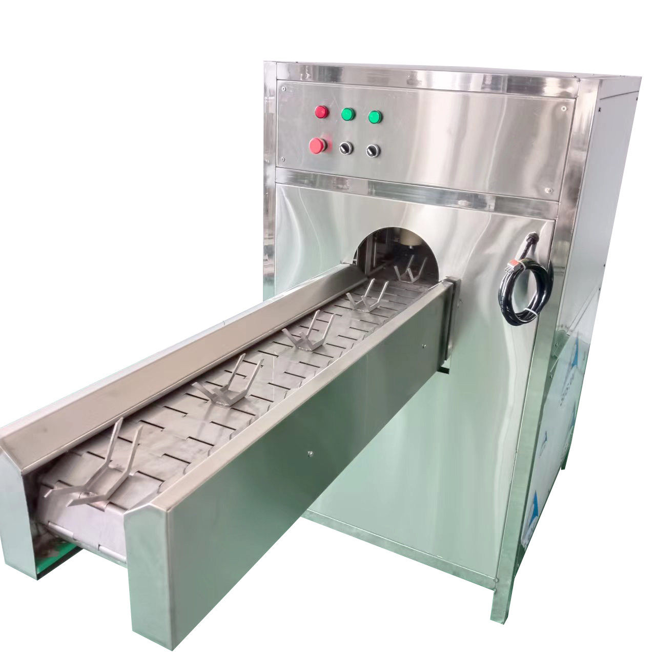 Onion root cutting machine